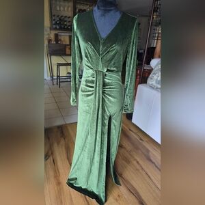 STYLEWE Velvet Green Long Sleeve Dress